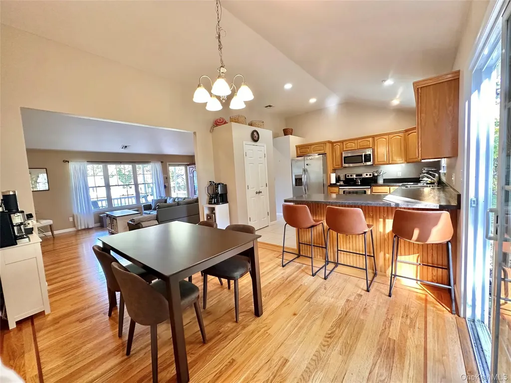 59 Hammond Lane Centereach NY 11720