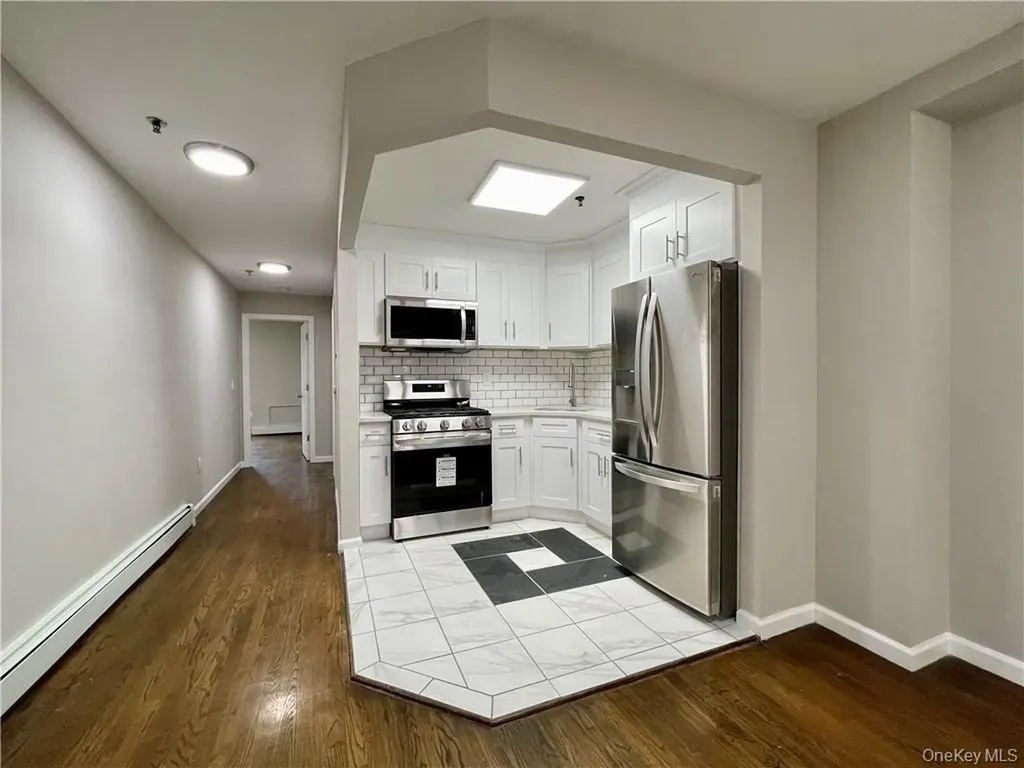 3099 Heath Avenue Bronx NY 10463
