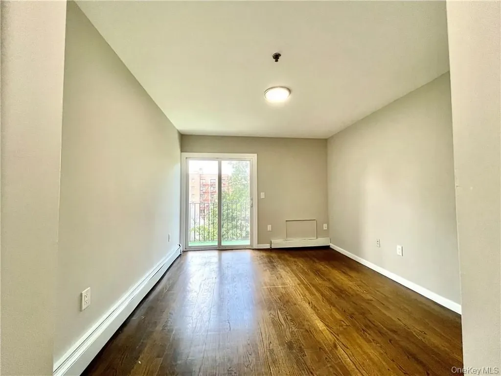 3099 Heath Avenue Bronx NY 10463