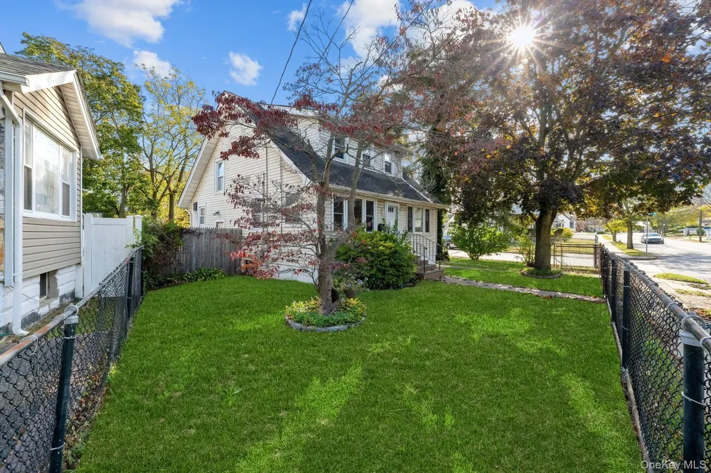 268 Grand Avenue Freeport NY 11520