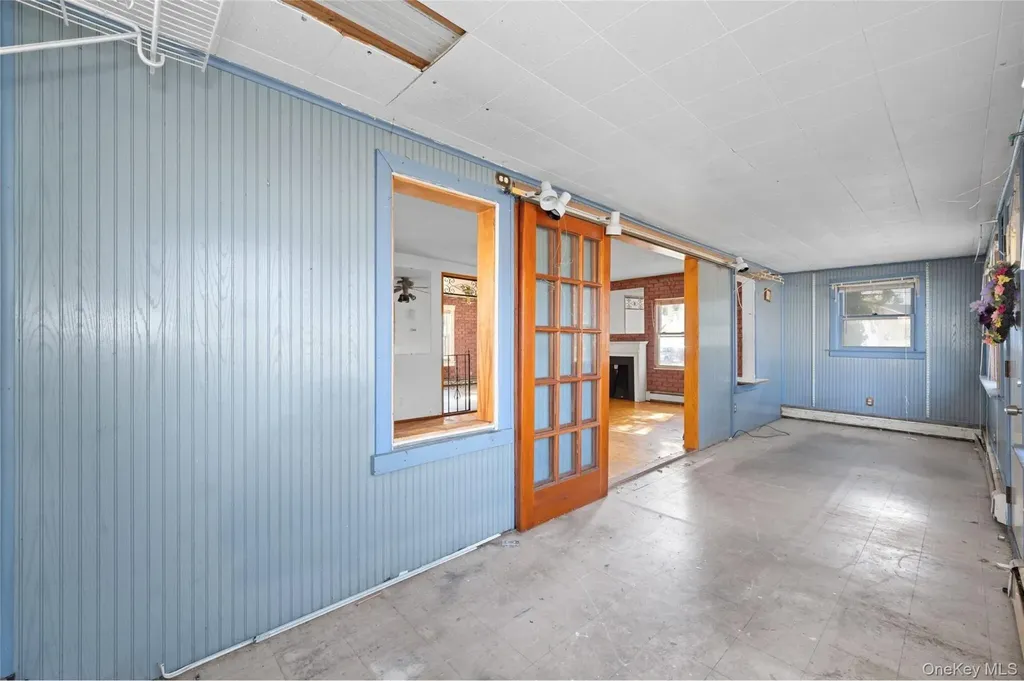 268 Grand Avenue Freeport NY 11520
