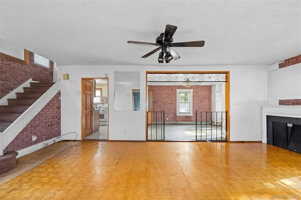 268 Grand Avenue Freeport NY 11520