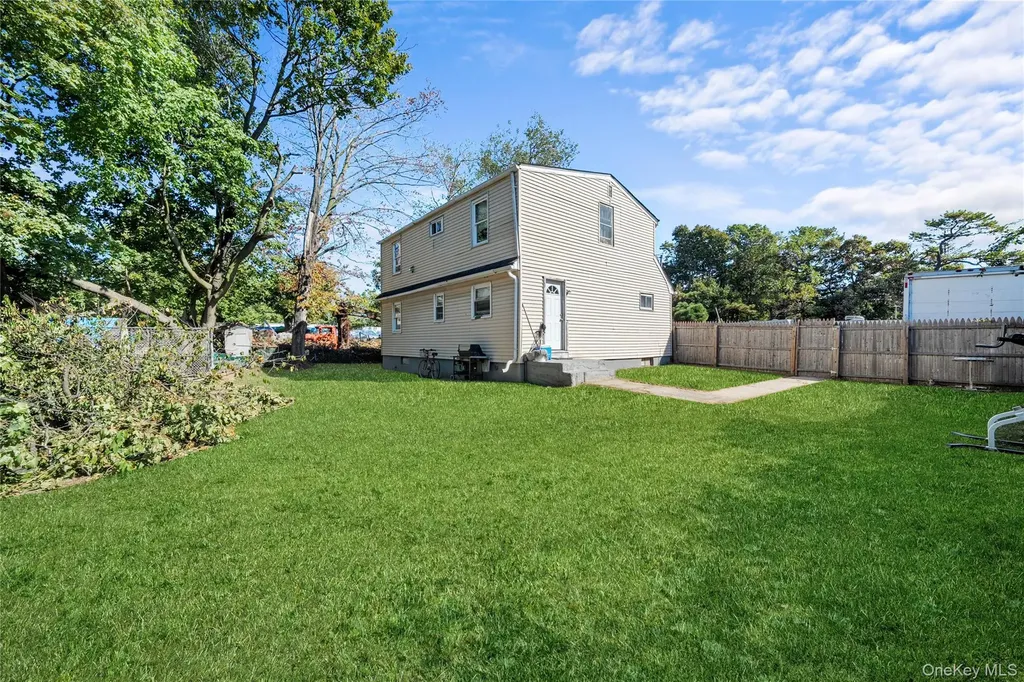 1739 Harrison Avenue Bay Shore NY 11706