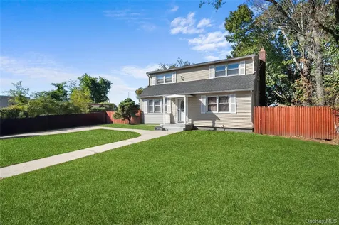 1739 Harrison Avenue Bay Shore NY 11706