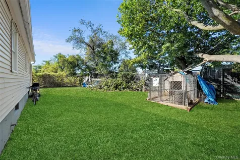 1739 Harrison Avenue Bay Shore NY 11706