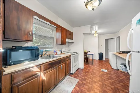 1739 Harrison Avenue Bay Shore NY 11706