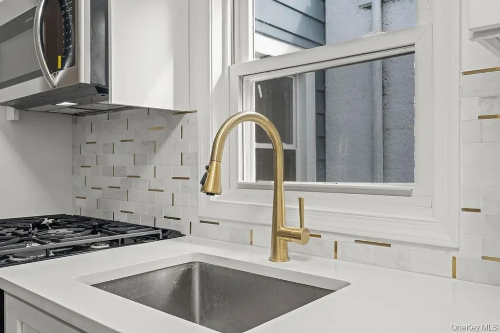 4622 Avenue M Brooklyn NY 11234