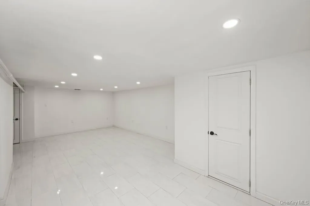 4622 Avenue M Brooklyn NY 11234