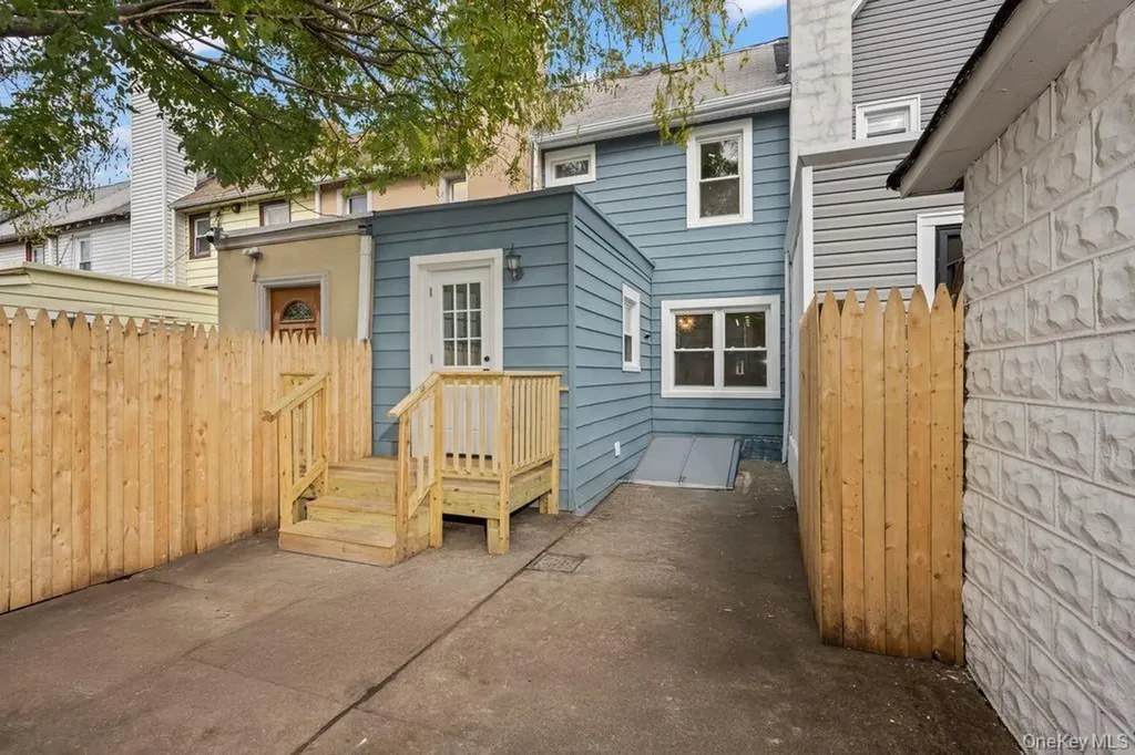 4622 Avenue M Brooklyn NY 11234