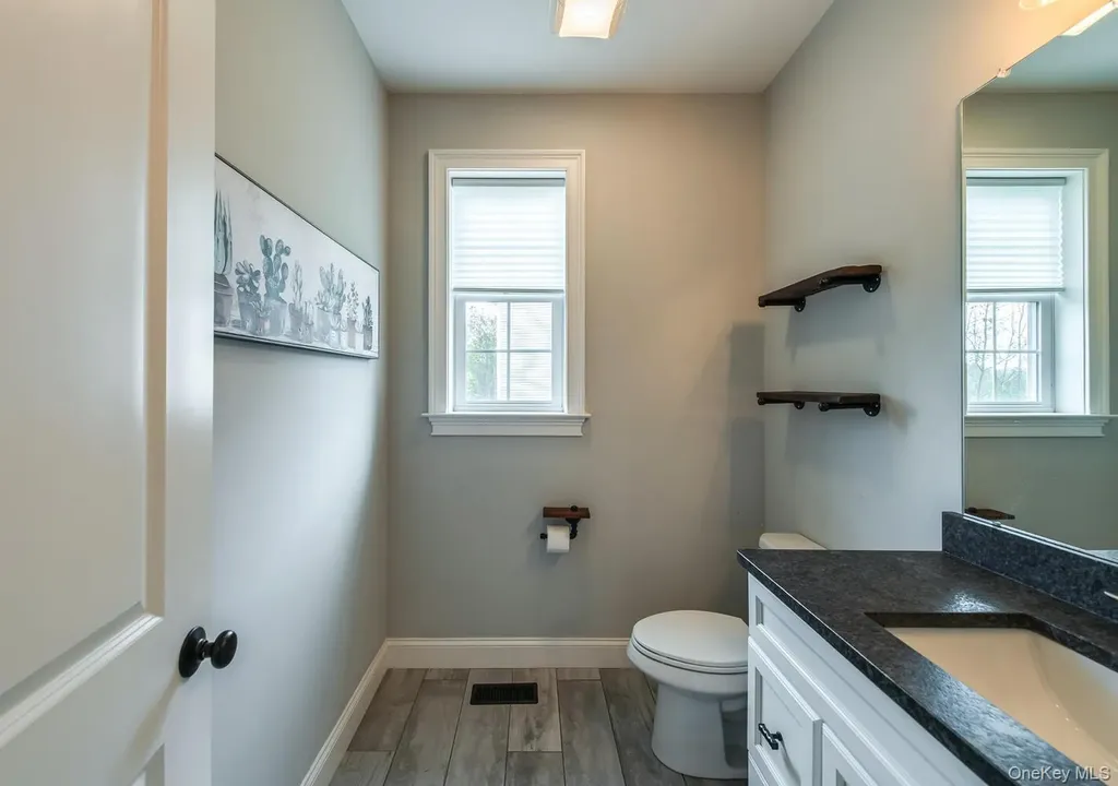 140 Stratford Drive Poughkeepsie NY 12603