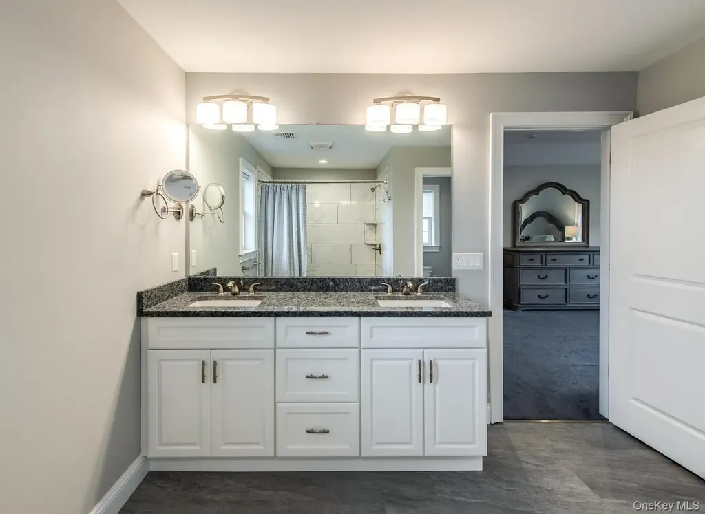 140 Stratford Drive Poughkeepsie NY 12603