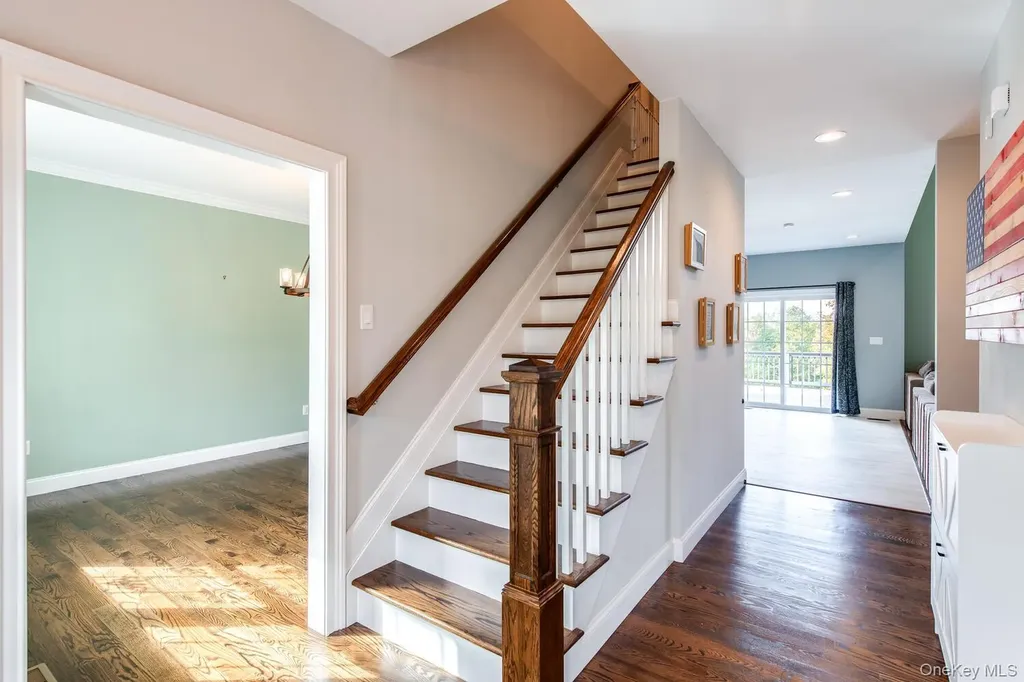 140 Stratford Drive Poughkeepsie NY 12603