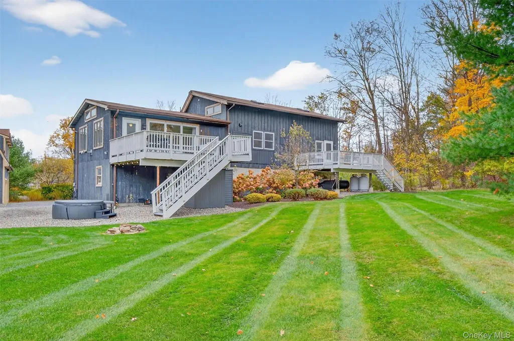 618 Salt Point Turnpike Poughkeepsie NY 12601