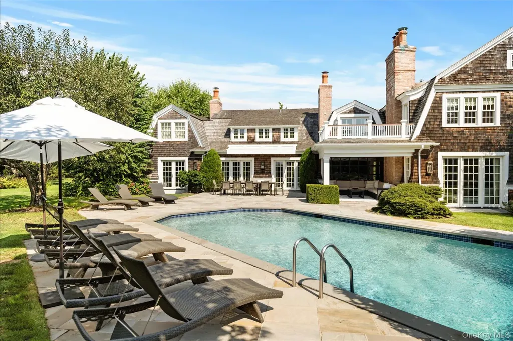 231 Flying Point Road Southampton NY 11968