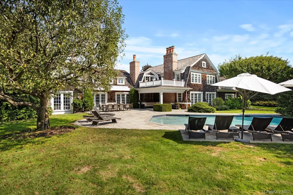 231 Flying Point Road Southampton NY 11968