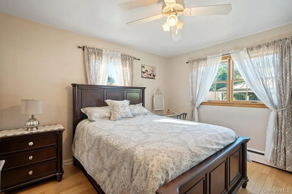 91 15th Avenue West Babylon NY 11704