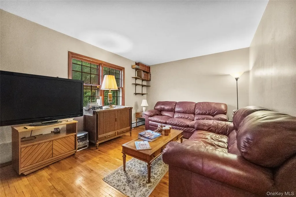 25 Meadowbrook Place Yonkers NY 10703