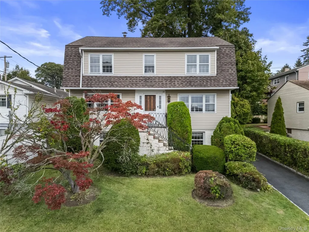 25 Meadowbrook Place Yonkers NY 10703