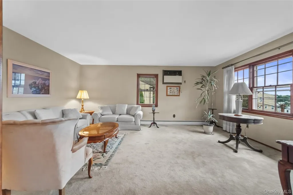 25 Meadowbrook Place Yonkers NY 10703