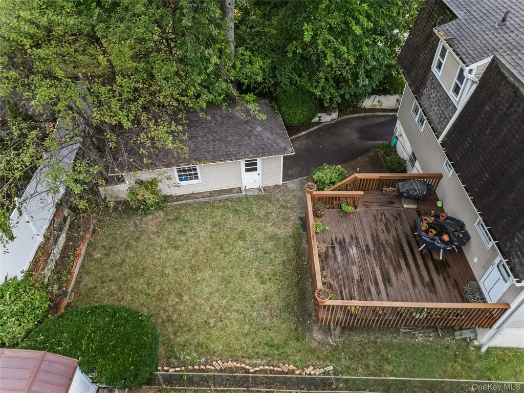 25 Meadowbrook Place Yonkers NY 10703