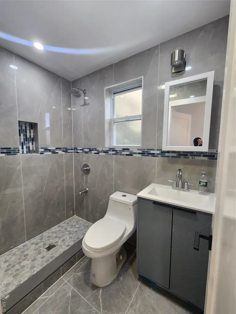 330 Taylor Avenue Bronx NY 10473