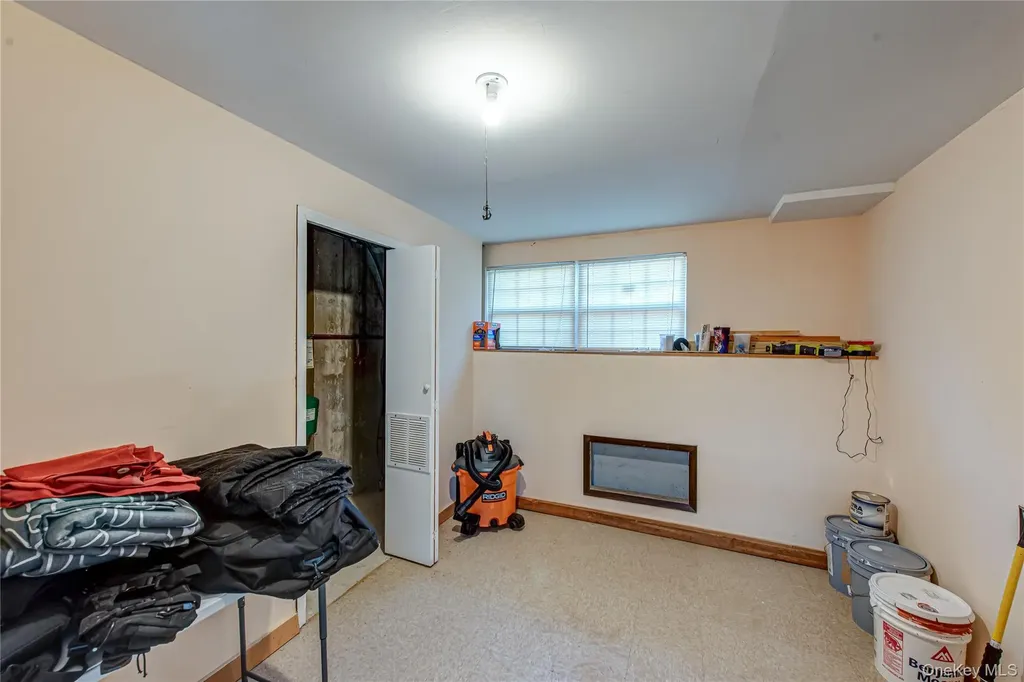 72 Clinton Avenue Mastic NY 11950