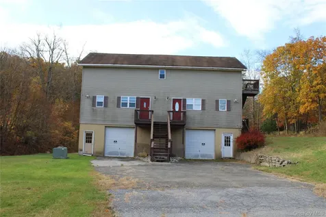 400 Round Lake Road Rhinebeck NY 12572