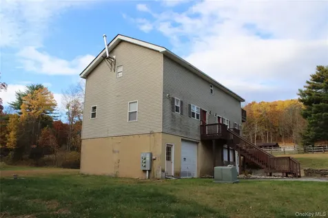 400 Round Lake Road Rhinebeck NY 12572