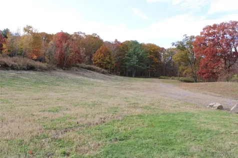 400 Round Lake Road Rhinebeck NY 12572