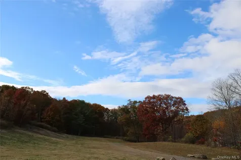 400 Round Lake Road Rhinebeck NY 12572