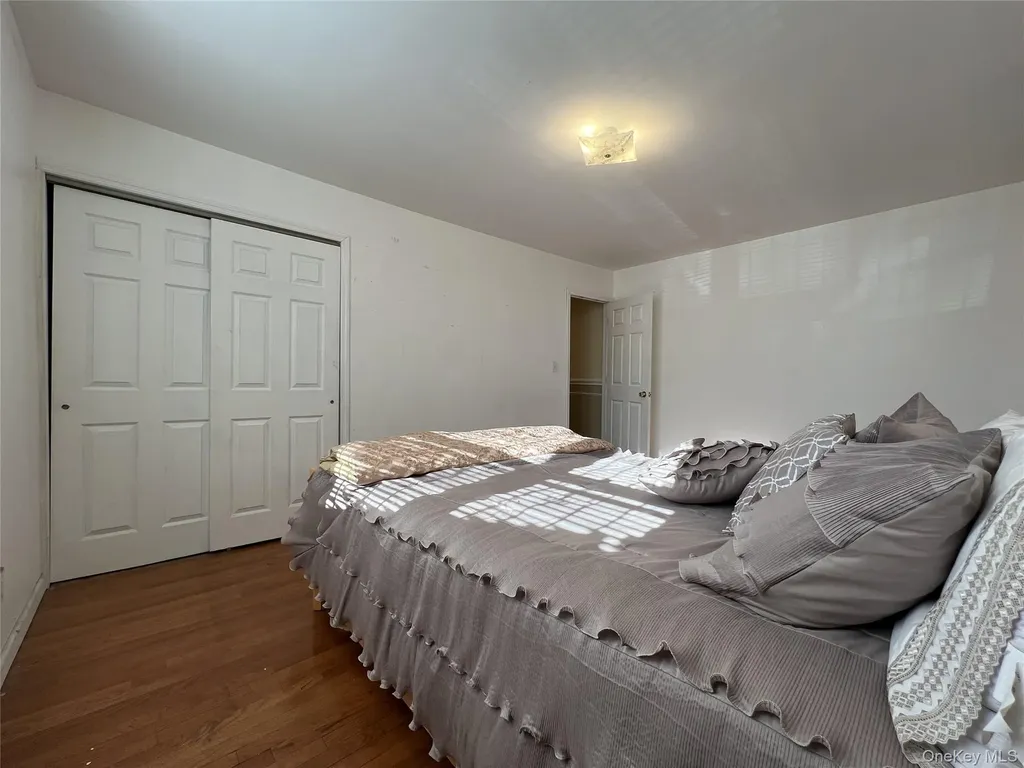 86-16 60th Avenue Elmhurst NY 11373