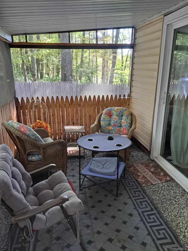 6 Hoeppner Drive Wurtsboro NY 12790