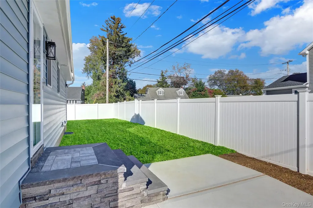 2 Rose Drive Massapequa NY 11758