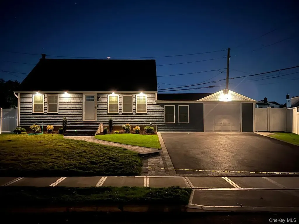 2 Rose Drive Massapequa NY 11758