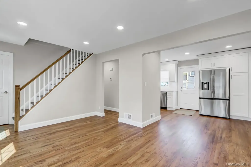 2 Rose Drive Massapequa NY 11758
