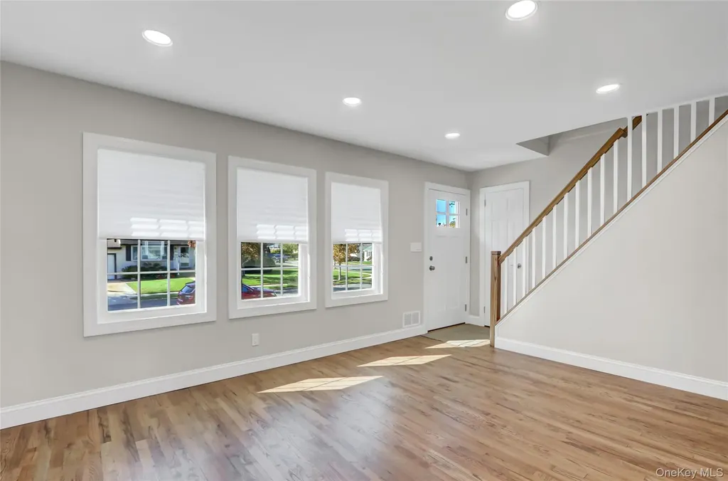 2 Rose Drive Massapequa NY 11758