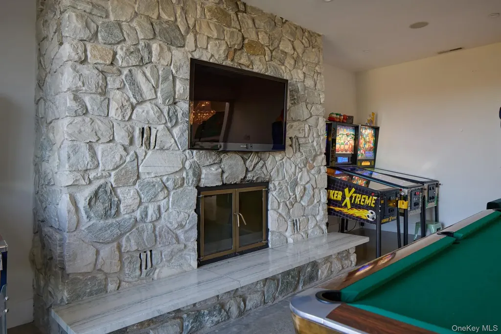 27 Westview Drive Wallkill NY 12589