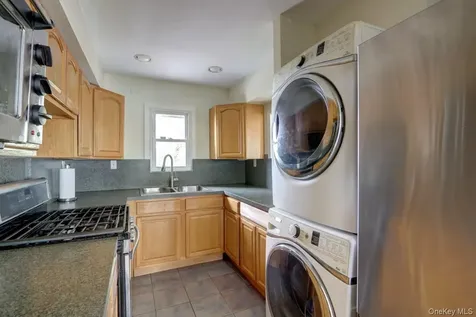 12-67 Waterview Street Bayswater NY 11691