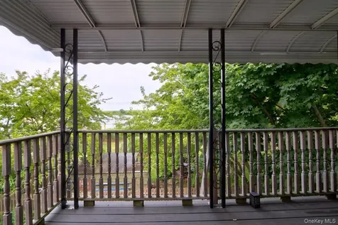 12-67 Waterview Street Bayswater NY 11691