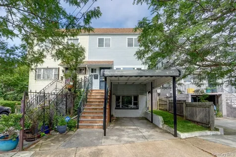 12-67 Waterview Street Bayswater NY 11691