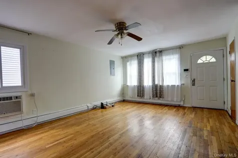 12-67 Waterview Street Bayswater NY 11691
