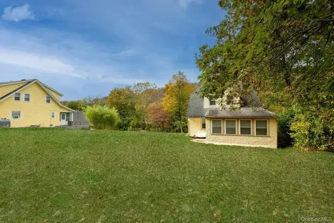 221 N Greeley Avenue Chappaqua NY 10514