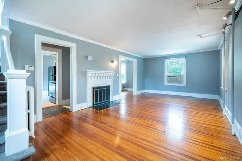 221 N Greeley Avenue Chappaqua NY 10514