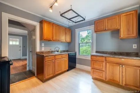221 N Greeley Avenue Chappaqua NY 10514