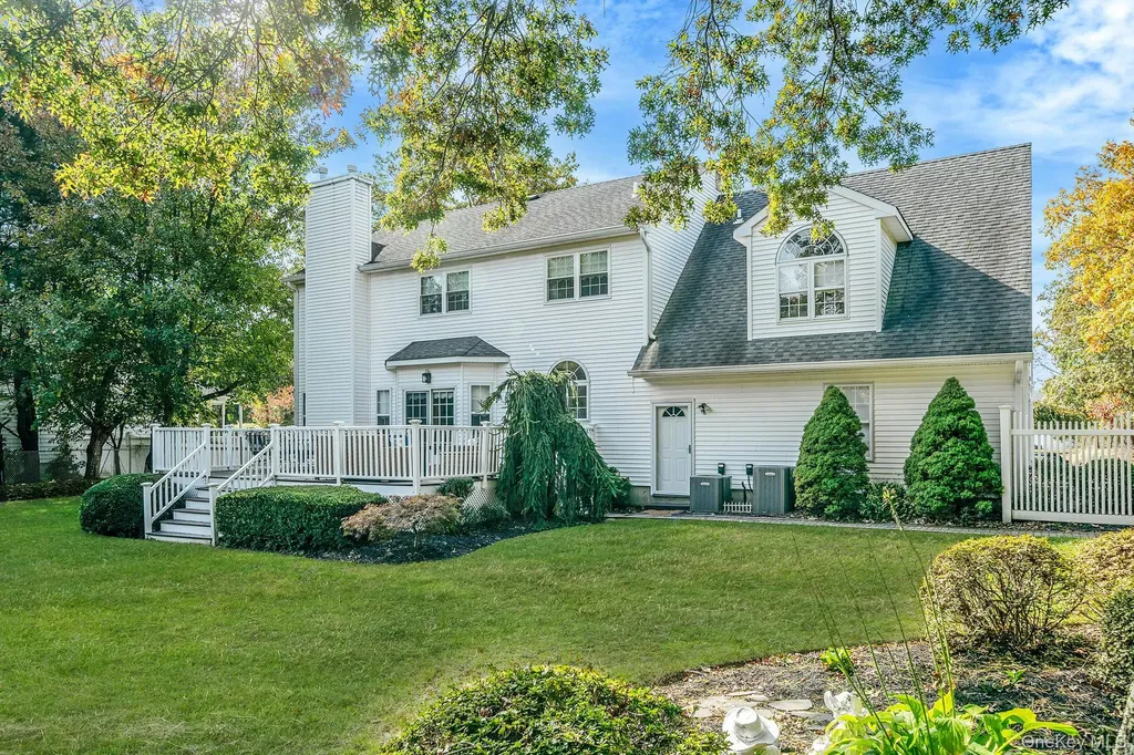 445 Harrison Avenue Miller Place NY 11764
