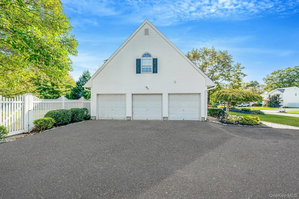 445 Harrison Avenue Miller Place NY 11764