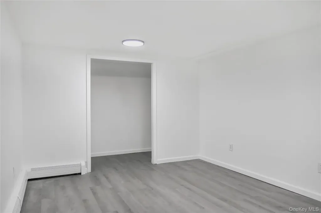34 Wards Lane Bellport NY 11713