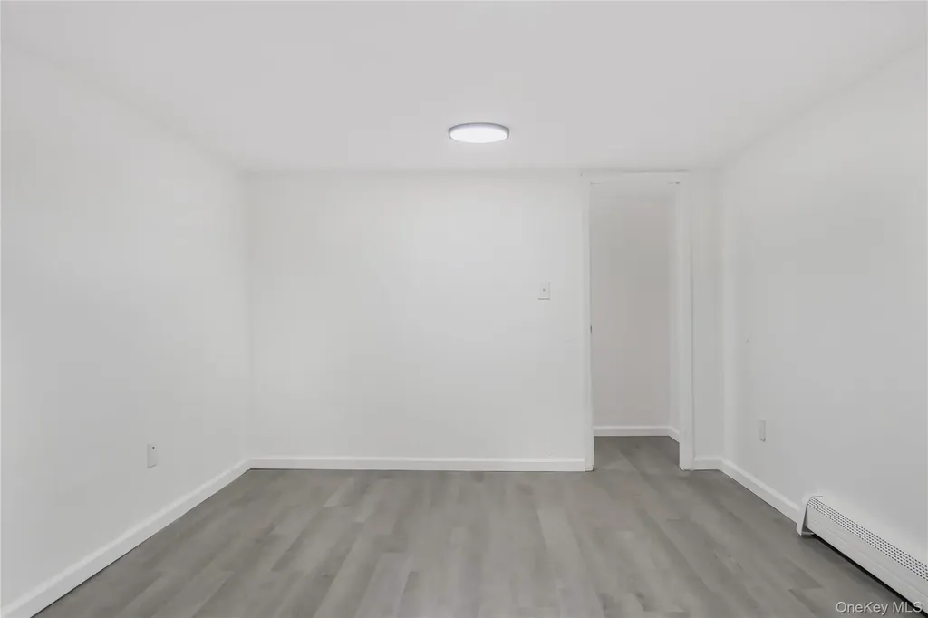 34 Wards Lane Bellport NY 11713