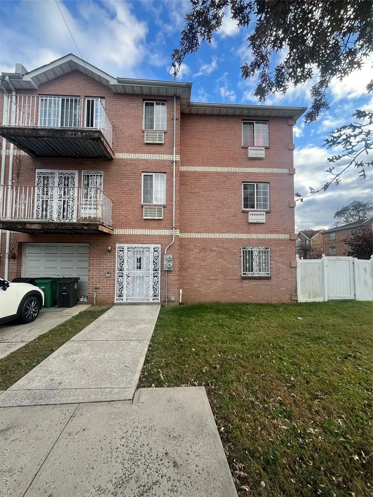 1900 Arnow Avenue Bronx NY 10469