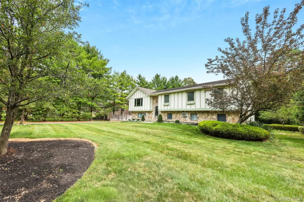 26 Ellington Way Spring Valley NY 10977